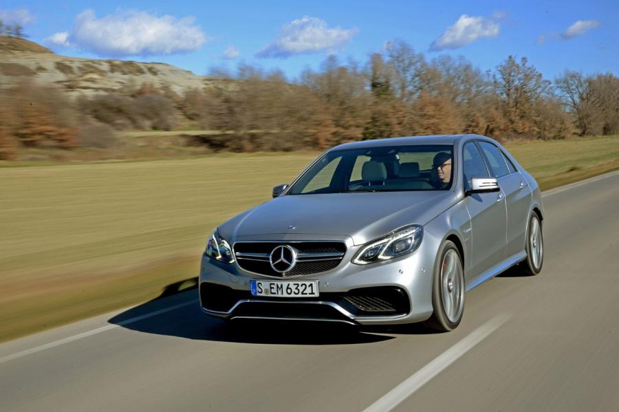  Mercedes-Benz E63 AMG S 4Matic 2014 года  (фото 21 из 34)